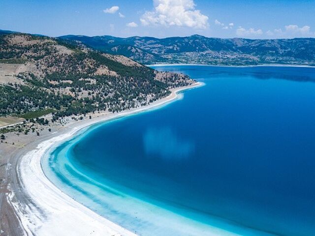 Salda Gölü Pamukkale Çeşme Alaçatı Turu 1 Gece Otel Konaklaması